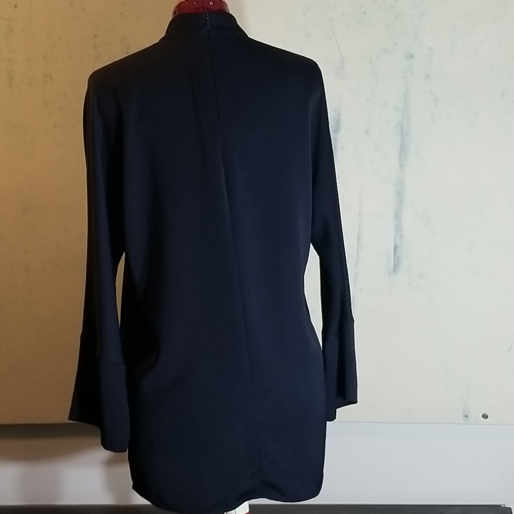 Tunic - Picture 5 of 8